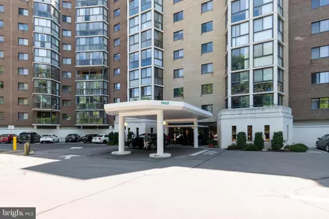 15107 Interlachen Dr #2-623, Silver Spring, MD 20906