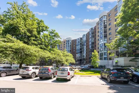 15107 Interlachen Dr #2-623, Silver Spring, MD 20906 photo 3