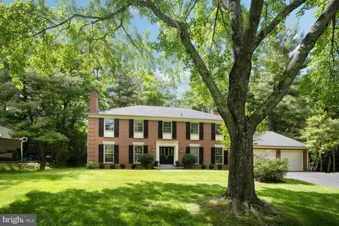 10904 Haislip Ct, Potomac, MD 20854