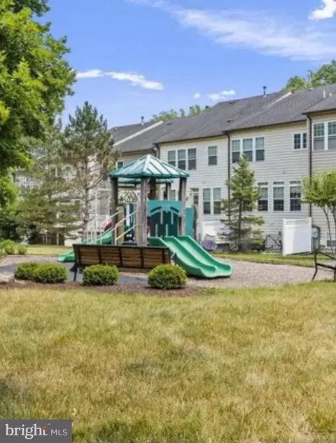Exterior - 1751 Chiswick Ct, Silver Spring, MD 20904 photo 4 of 4
