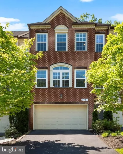 1751 Chiswick Ct, Silver Spring, MD 20904