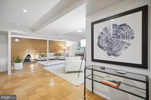 Entry Way - 1001 La Grande Rd, Silver Spring, MD 20903 photo 6 of 6