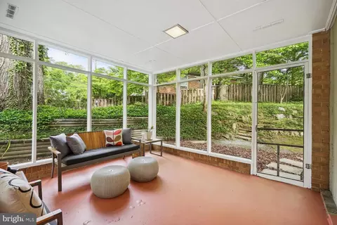Exterior - 1001 La Grande Rd, Silver Spring, MD 20903 photo 6 of 9