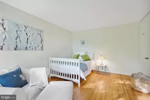Bedroom - 1001 La Grande Rd, Silver Spring, MD 20903 photo 6 of 9