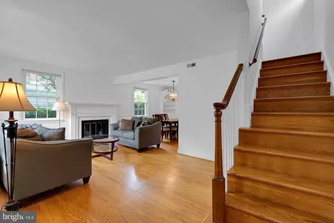 919 Langley Dr, Silver Spring, MD 20901 photo 14