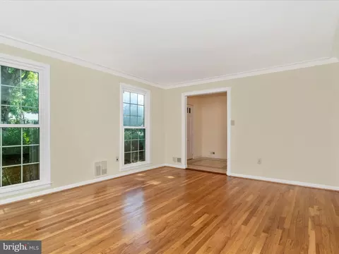 Living - 14124 Sturtevant Rd, Silver Spring, MD 20905 photo 3 of 8