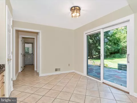 Entry Way - 14124 Sturtevant Rd, Silver Spring, MD 20905 photo 2 of 4