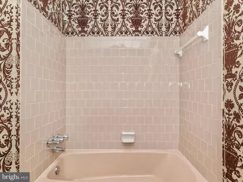 Bath - 14124 Sturtevant Rd, Silver Spring, MD 20905 photo 6 of 6