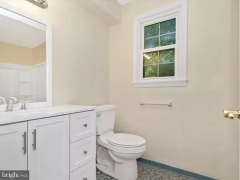 Bath - 14124 Sturtevant Rd, Silver Spring, MD 20905 photo 3 of 6
