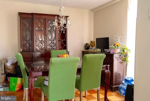 2100 Washington Ave #3-A, Silver Spring, MD 20910 photo 2