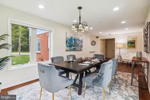300 Lamberton Dr, Silver Spring, MD 20902 photo 13