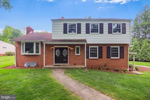 300 Lamberton Dr, Silver Spring, MD 20902