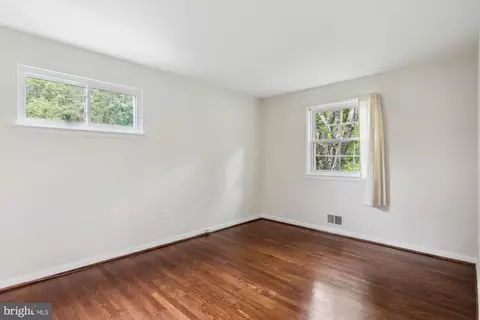 300 Lamberton Dr, Silver Spring, MD 20902 photo 25