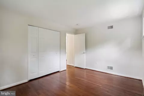300 Lamberton Dr, Silver Spring, MD 20902 photo 27