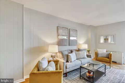 4 Monroe St #4-1101, Rockville, MD 20850