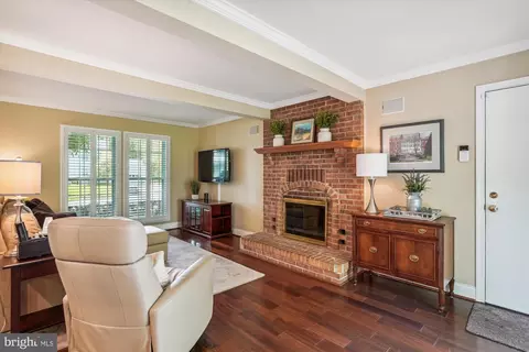 Other - 924 Pointer Ridge Dr, Gaithersburg, MD 20878 photo 3 of 25