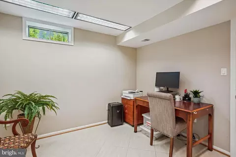 Other - 924 Pointer Ridge Dr, Gaithersburg, MD 20878 photo 15 of 25
