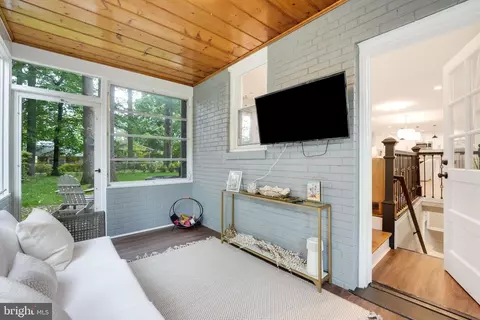 10301 Lariston Ln, Silver Spring, MD 20903 photo 14