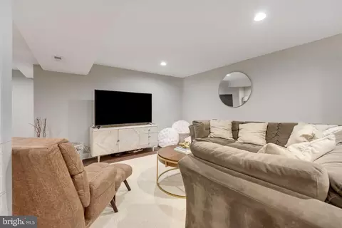 10301 Lariston Ln, Silver Spring, MD 20903 photo 45