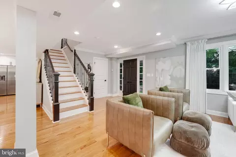 10301 Lariston Ln, Silver Spring, MD 20903 photo 8