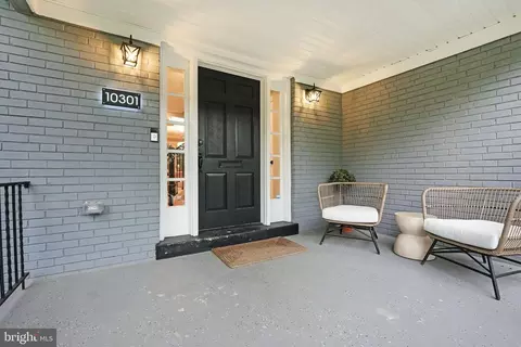 10301 Lariston Ln, Silver Spring, MD 20903 photo 4