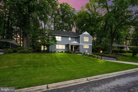 10301 Lariston Ln, Silver Spring, MD 20903 photo 2