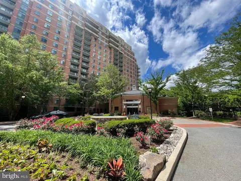 11700 Old Georgetown #1011, North Bethesda, MD 20852