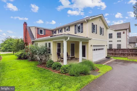 101 Luckett St, Rockville, MD 20850