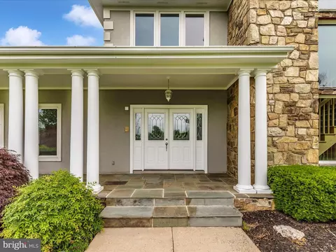 Exterior - 17400 Ryefield Ct, Dickerson, MD 20842 photo 3 of 16