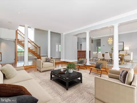 Living - 17400 Ryefield Ct, Dickerson, MD 20842 photo 1 of 7