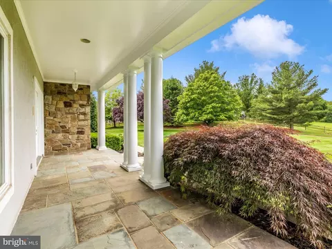 Exterior - 17400 Ryefield Ct, Dickerson, MD 20842 photo 7 of 16