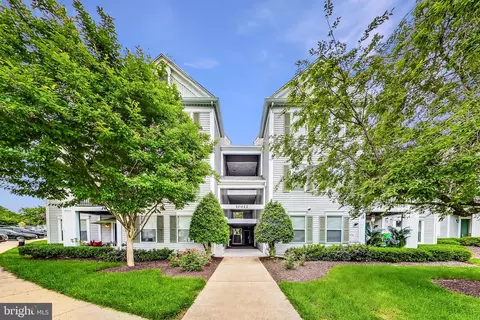 10022 Vanderbilt Cir UNIT 12, Rockville, MD 20850