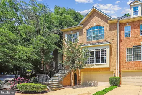 7321 Bannockburn Ridge Ct, Bethesda, MD 20817