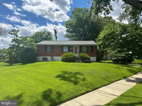 4808 Macon Rd, Rockville, MD 20852