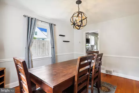 Dining - 12 E Granville Dr, Silver Spring, MD 20901 photo 3 of 4
