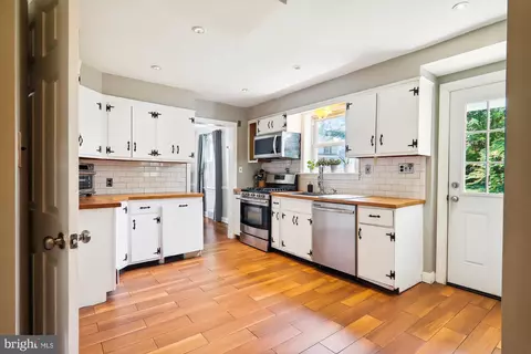 Kitchen - 12 E Granville Dr, Silver Spring, MD 20901 photo 1 of 5