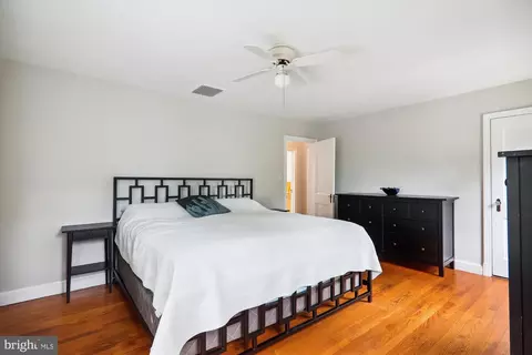Bedroom - 12 E Granville Dr, Silver Spring, MD 20901 photo 8 of 9