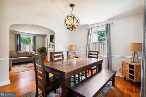 Dining - 12 E Granville Dr, Silver Spring, MD 20901 photo 2 of 4
