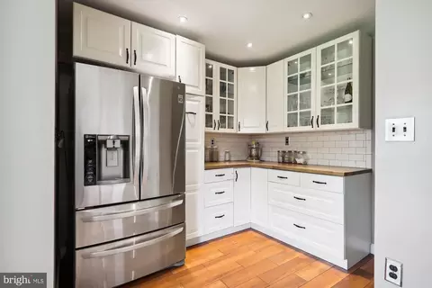 Kitchen - 12 E Granville Dr, Silver Spring, MD 20901 photo 4 of 5