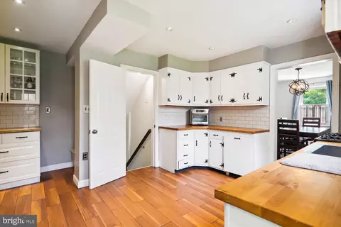 Kitchen - 12 E Granville Dr, Silver Spring, MD 20901 photo 3 of 5