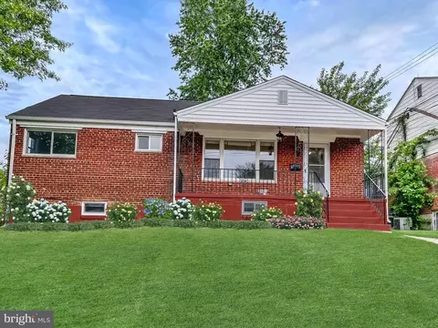 9713 Braddock Rd, Silver Spring, MD 20903