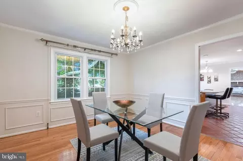 Dining - 13219 Rippling Brook Dr, Silver Spring, MD 20906 photo 2 of 3