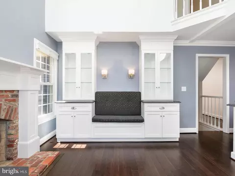 Entry Way - 17335 Buehler Rd, Olney, MD 20832 photo 4 of 5