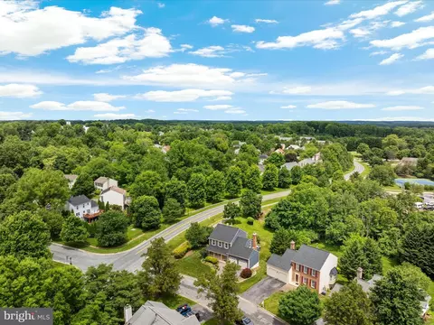 View/Area - 17335 Buehler Rd, Olney, MD 20832 photo 5 of 13