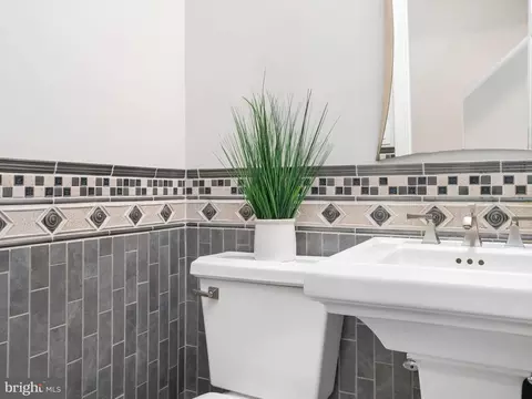 Bath - 17335 Buehler Rd, Olney, MD 20832 photo 1 of 4