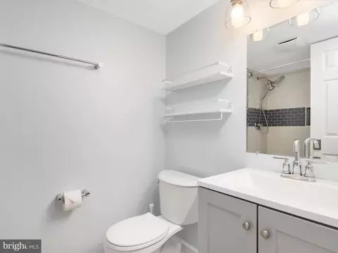 Bath - 17335 Buehler Rd, Olney, MD 20832 photo 4 of 4