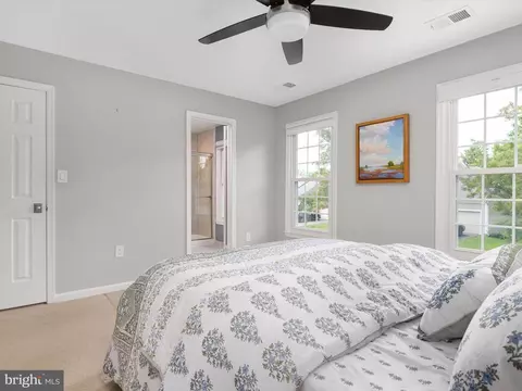 Bedroom - 17335 Buehler Rd, Olney, MD 20832 photo 8 of 8