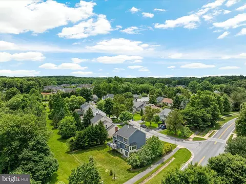 View/Area - 17335 Buehler Rd, Olney, MD 20832 photo 8 of 13