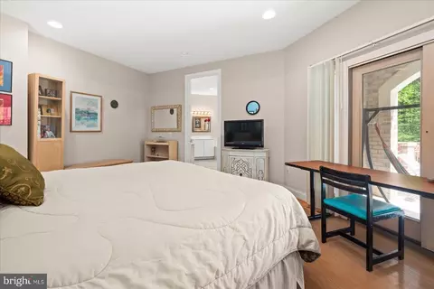 Bedroom - 2108 Sahalea Ter, Silver Spring, MD 20905 photo 1 of 8