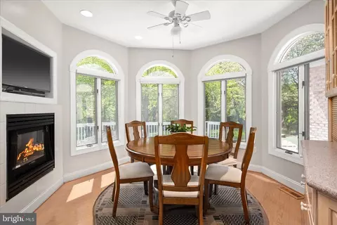 Dining - 2108 Sahalea Ter, Silver Spring, MD 20905 photo 5 of 6